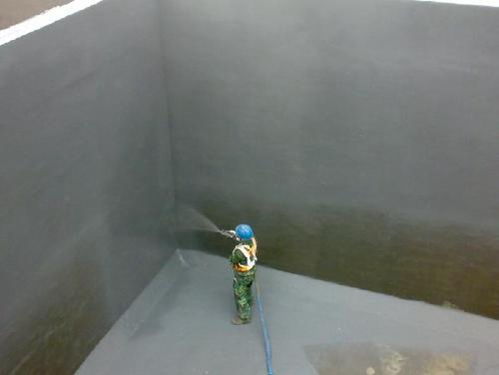 佳烁牌环氧煤沥青防腐涂料在球场地坪中的应用优势与施工指南